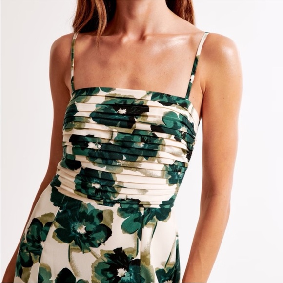 Abercrombie Emerson Dress - Picture 9 of 10